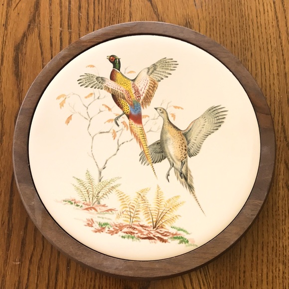 Pheasants in Flight Ceramic Tile Round 7” Across - Picture 1 of 5